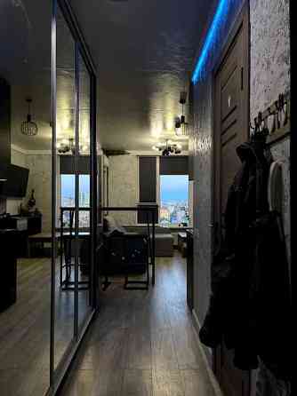 Оренда Квартира 2-кімнатна, 14/14 поверх на пр. Соборности, 19 Kiev