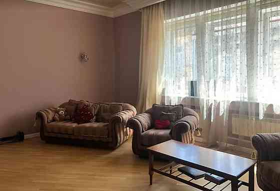 Продаж Квартира 4-кімнатна, 3/4 поверх на вул. Миколи Лисенка L'viv