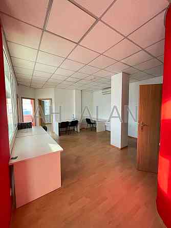 Оренда Будинок 4-кімнатний на Березняківська вул., 29 Киев