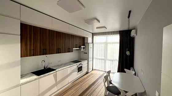 Продаж Квартира 2-кімнатна, 2/5 поверх на Університетська, 17а Київ