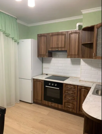 Оренда Квартира 1-кімнатна на Пчелки Елены ул., 4 Kiev