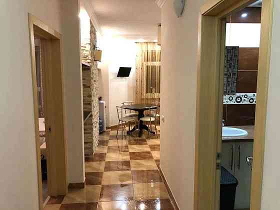 Оренда Квартира 1-кімнатна на ул. Александра Мишуги, 2 Київ