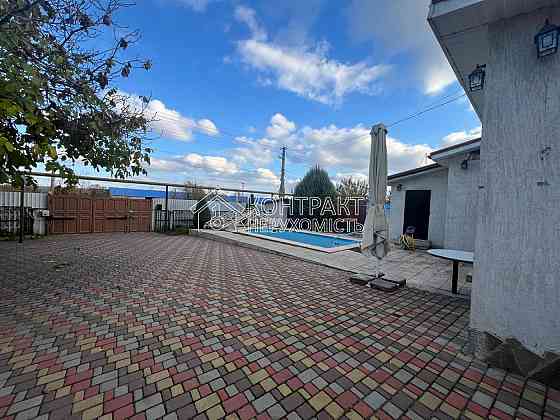 Продаж Будинок 5-кімнатний на вул. Конституції Мерефа 