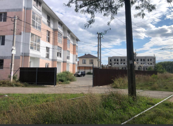 47м2  2 этаж 4 этажного малоквартирного дома  в Царском Селе .Квартира под отделочные работы. Своя закрытая территория 
 бесплатное паркоместо городск Лиманка