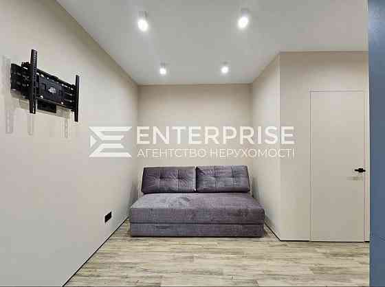 Продаж Квартира 1-кімнатна, 13/27 поверх на вул. Булаховского Академика Київ