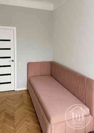 Продаж Квартира 3-кімнатна, 4/4 поверх на Грушевського Дрогобич