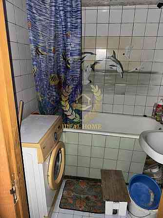 Продаж Квартира 3-кімнатна на Александры Экстер ул. Киев