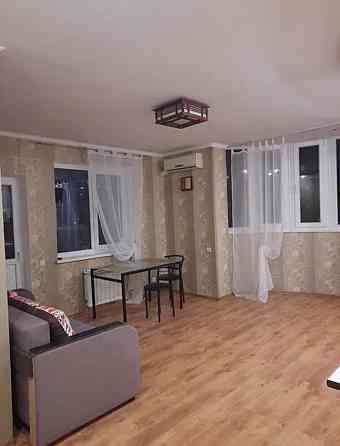 Оренда Квартира 1-кімнатна, 18/24 поверх на вул. Урлівська, 15 Kiev