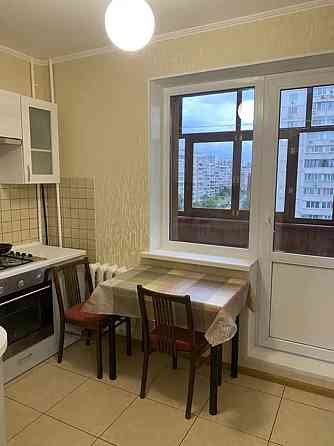 Оренда Квартира 1-кімнатна, 6/9 поверх на Руденко, 8 Київ