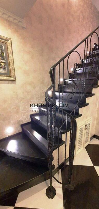 Продажа отличного таунхауса в с.Святопетровском. № 2210031  - фото 14