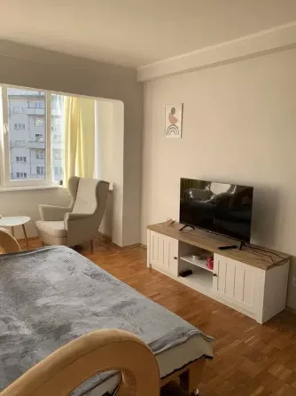 Оренда Квартира 2-кімнатна, 6/9 поверх на Победы просп., 19 Киев