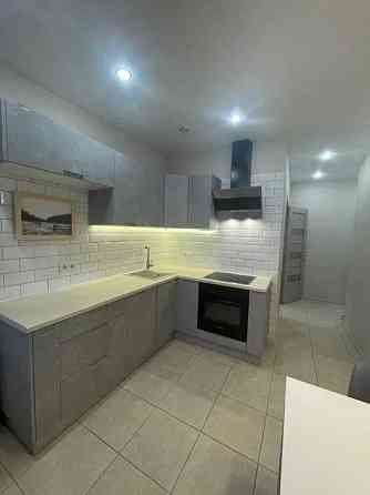 Оренда Квартира 1-кімнатна, 15/18 поверх на Днепровская набережная, 19 Kiev