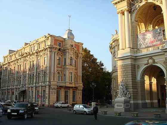 Продаж Квартира 2-кімнатна, 2/4 поверх на Ланжероновская ул., 8 Одеса