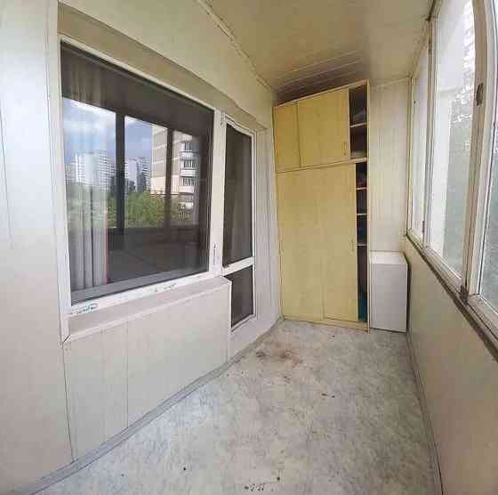 Продаж Квартира 4-кімнатна, 2/15 поверх на улица Ревуцкого, д.13 Киев