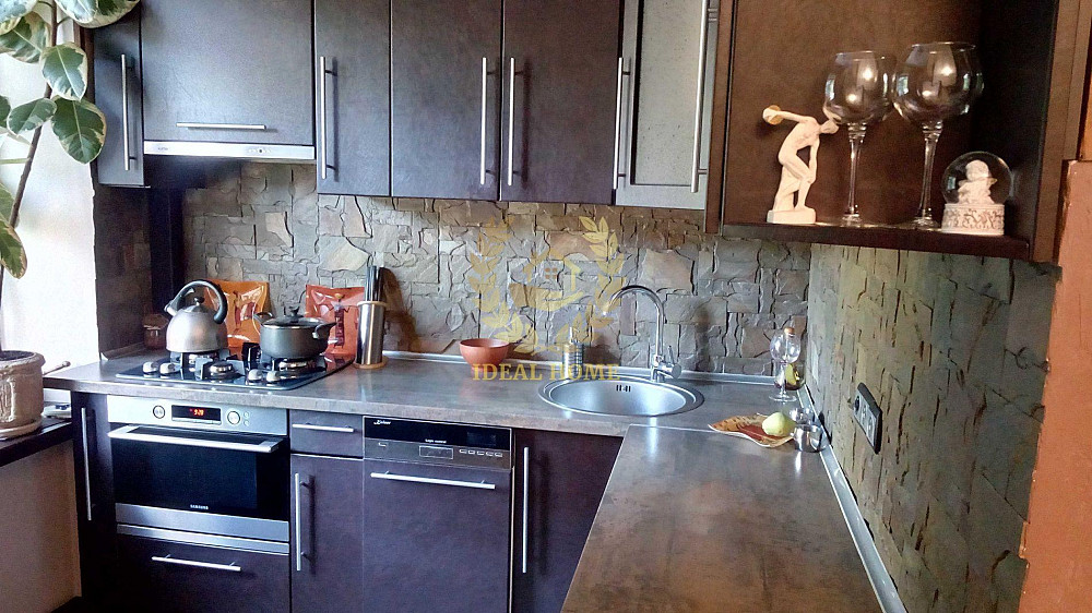 Продаж Квартира 3-кімнатна на Вышгородская ул., 4 Київ - фото 1