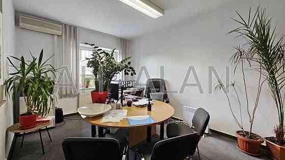 Оренда офісне приміщення на Велика Васильківська вул., 9/2 приміщень - 5, поверх - 3/9 Kiev