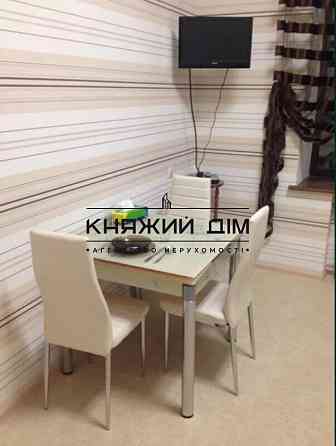 Продаж Квартира 1-кімнатна, 5/6 поверх на Олеся Гончара ул. Kiev