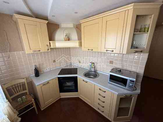 Продаж Квартира 2-кімнатна, 16/16 поверх на вул. Луи Пастера Харьков