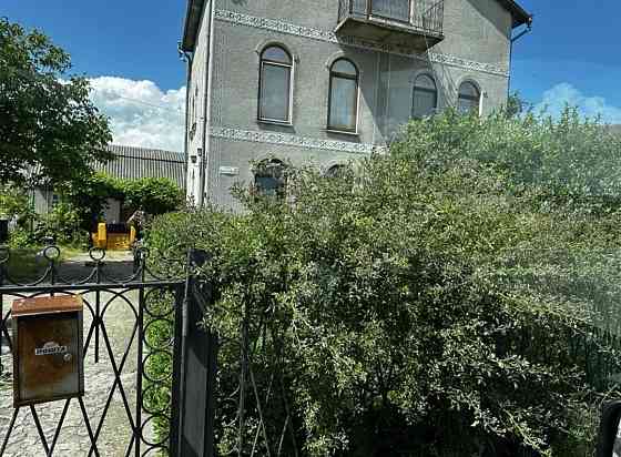 Продаж 3-поверховий Будинок з ділянкою 10 сот 325 кв.м 7+ кімн. на Калинова Zhytomyr