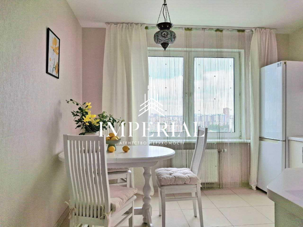 Продаж Квартира 3-кімнатна, 22/25 поверх на вул. Хорольська Київ - фото 2