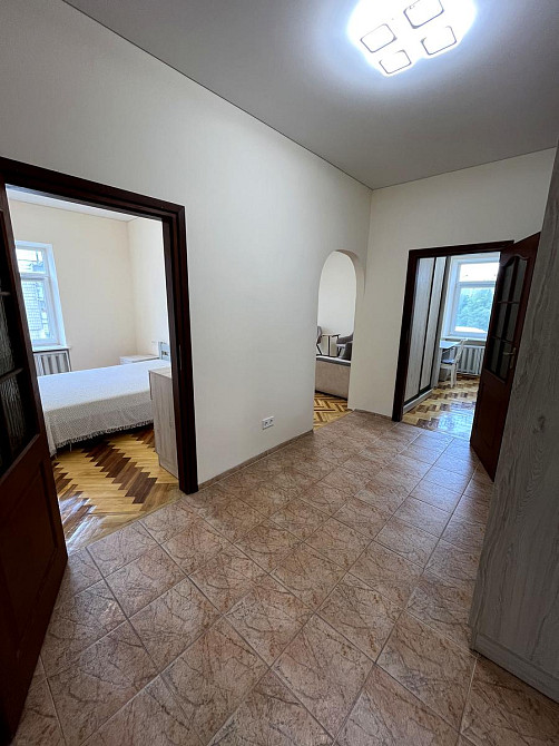 Продаж Квартира 3-кімнатна, 5/5 поверх на Юрія Іллєнка вул., д. 18 Київ - фото 10