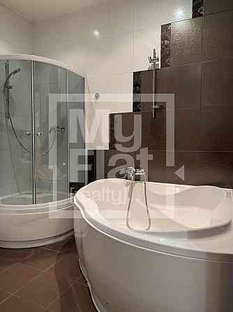 Оренда Квартира 3-кімнатна, 12/18 поверх на вул. Коновальця Євгена Kiev