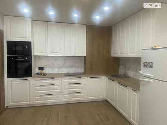 Оренда Квартира 2-кімнатна, 23/25 поверх на Ревуцького, 54 Киев