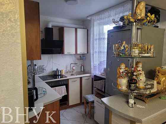 Продаж Квартира 1-кімнатна, 1/1 поверх на Львівська Луцьк