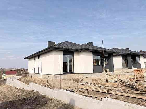 Продаж Будинок 3-кімнатний на вул. Шкільна Velykyi Zhytyn