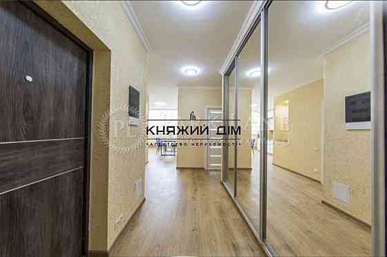 Шикарная двухкомнатная квартира с видом на озеро в ЖК Лебединый.Код: 21132371 Киев