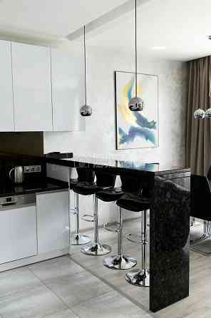 Продаж Квартира 3-кімнатна, 6/25 поверх на вул. Науки Харьков