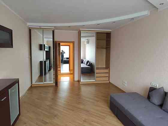 Оренда Квартира 2-кімнатна, 9/24 поверх на Голосіївська, 13б Киев