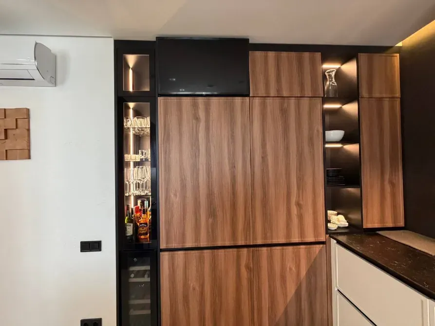 Продажа 2к Квартира 69.2 кв.м вул. Центральна, ЖК 