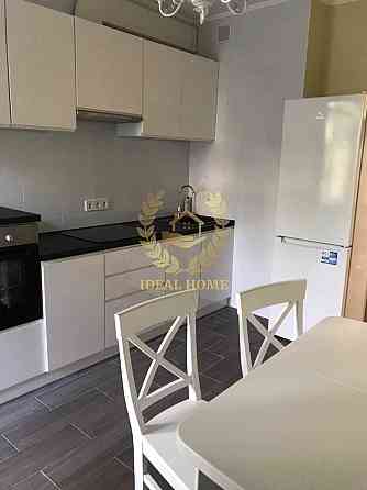 Продаж Квартира 1-кімнатна, 1/16 поверх на Шолуденко ул., 1А Kiev