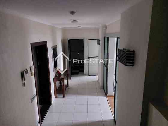 Продаж Квартира 4-кімнатна, 16/18 поверх на вул. Валерія Лобановського Kiev