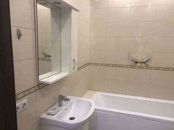 Оренда Квартира 1-кімнатна, 9/9 поверх на ул. Практичная, 3 Kiev