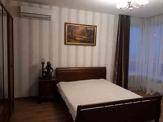 Оренда Квартира 2-кімнатна, 17/25 поверх на ул. Заречная, 1г Київ