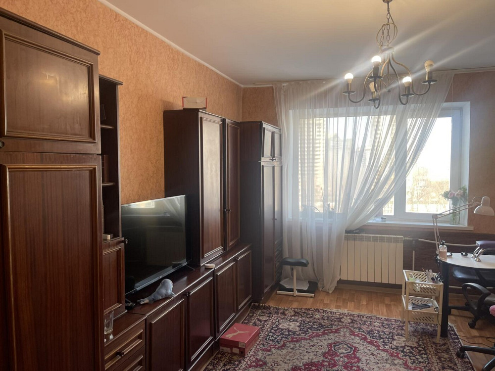 Оренда Квартира 3-кімнатна, 7/9 поверх на проспект Романа Шухевича (Генерала Ватутина), д.8 Киев - изображение 1