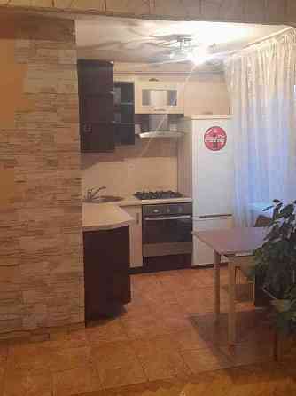 Оренда Квартира 3-кімнатна, 5/5 поверх на бул. Павла Вирского Київ