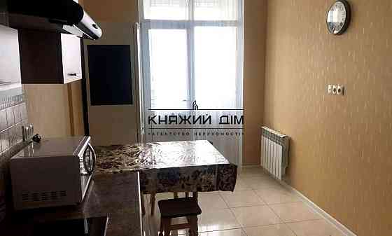 Оренда Квартира 2-кімнатна, 16/20 поверх на Светлая ул. Kiev