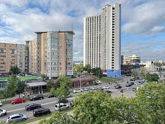 Оренда Квартира 3-кімнатна, 5/9 поверх на Раїси Окіпної, 5 Київ