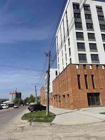 Продаж офісне приміщення на вул. Навроцького Володимира приміщень - 1, поверх - 2/8 L'viv