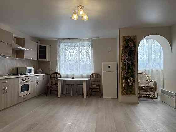 Оренда Квартира 1-кімнатна, 10/10 поверх на вул. Скоропадського Трускавец