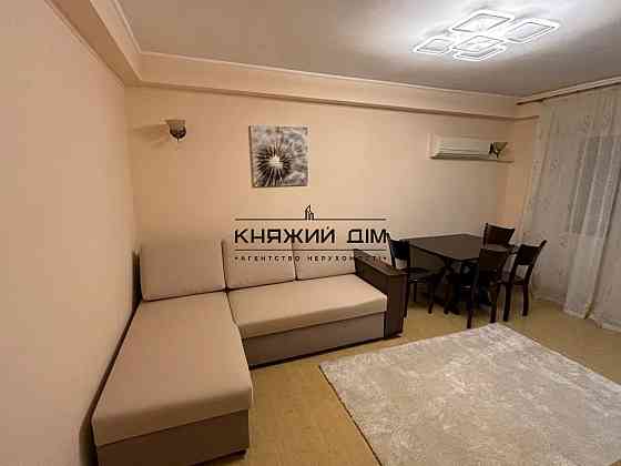 Оренда Квартира 2-кімнатна, 4/5 поверх на вул. Котовского ул./Володимира Сальського Київ