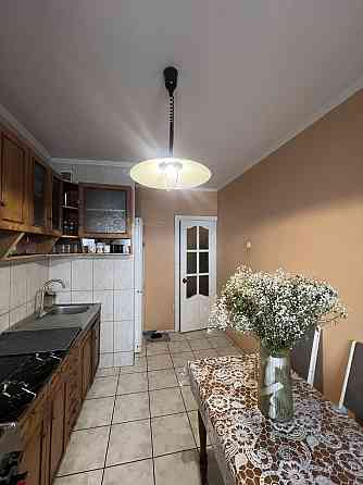 Продаж Квартира 3-кімнатна, 4/9 поверх на вул. Волинської Дивізії Rivne