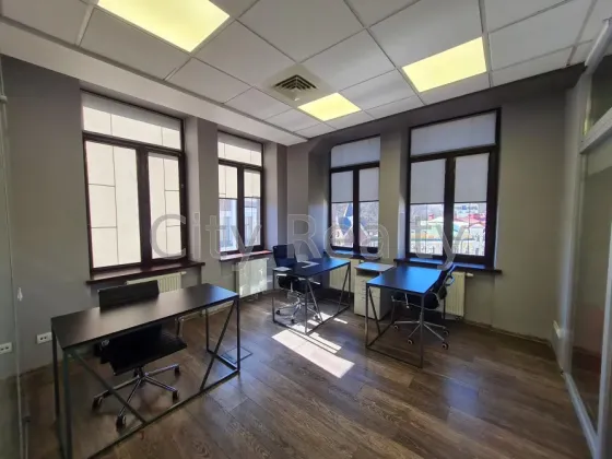 For rent Office Spaces area 91 sq.m floor 4 Kiev Воздвиженська 41 Kiev