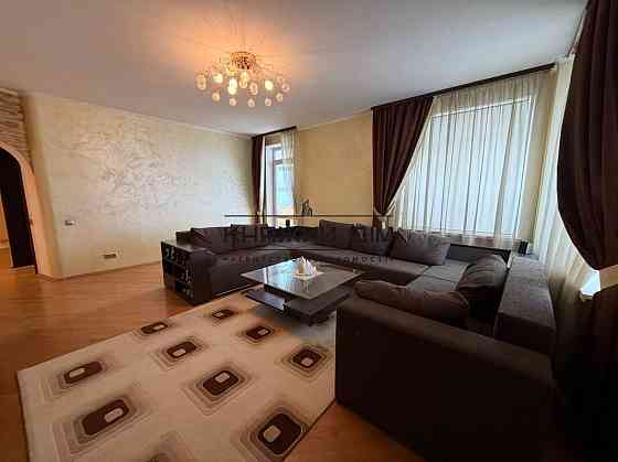 Продаж Квартира 4-кімнатна, 15/26 поверх на Львовская ул. Киев