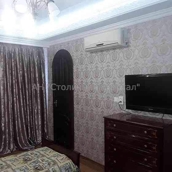 Продаж Будинок 3-кімнатний на Берестейский пр-т, 9 Kiev