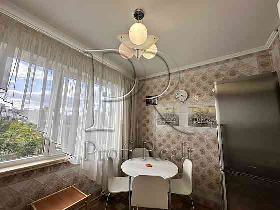 Оренда Квартира 3-кімнатна, 8/18 поверх на Академіка Заболотного, 66 Киев