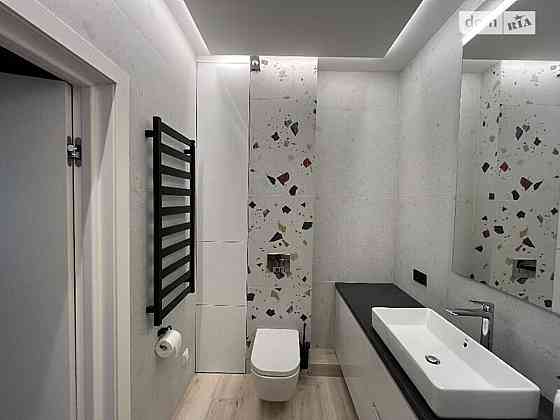 Оренда Квартира 1-кімнатна, 3/9 поверх на ул. Набережно-Рыбальская Київ